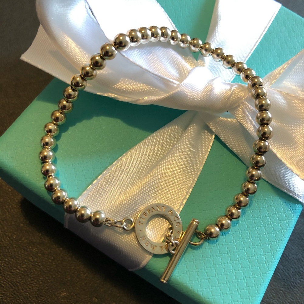 Tiffany & Co silver small toggle bead bracelet. Size Medium